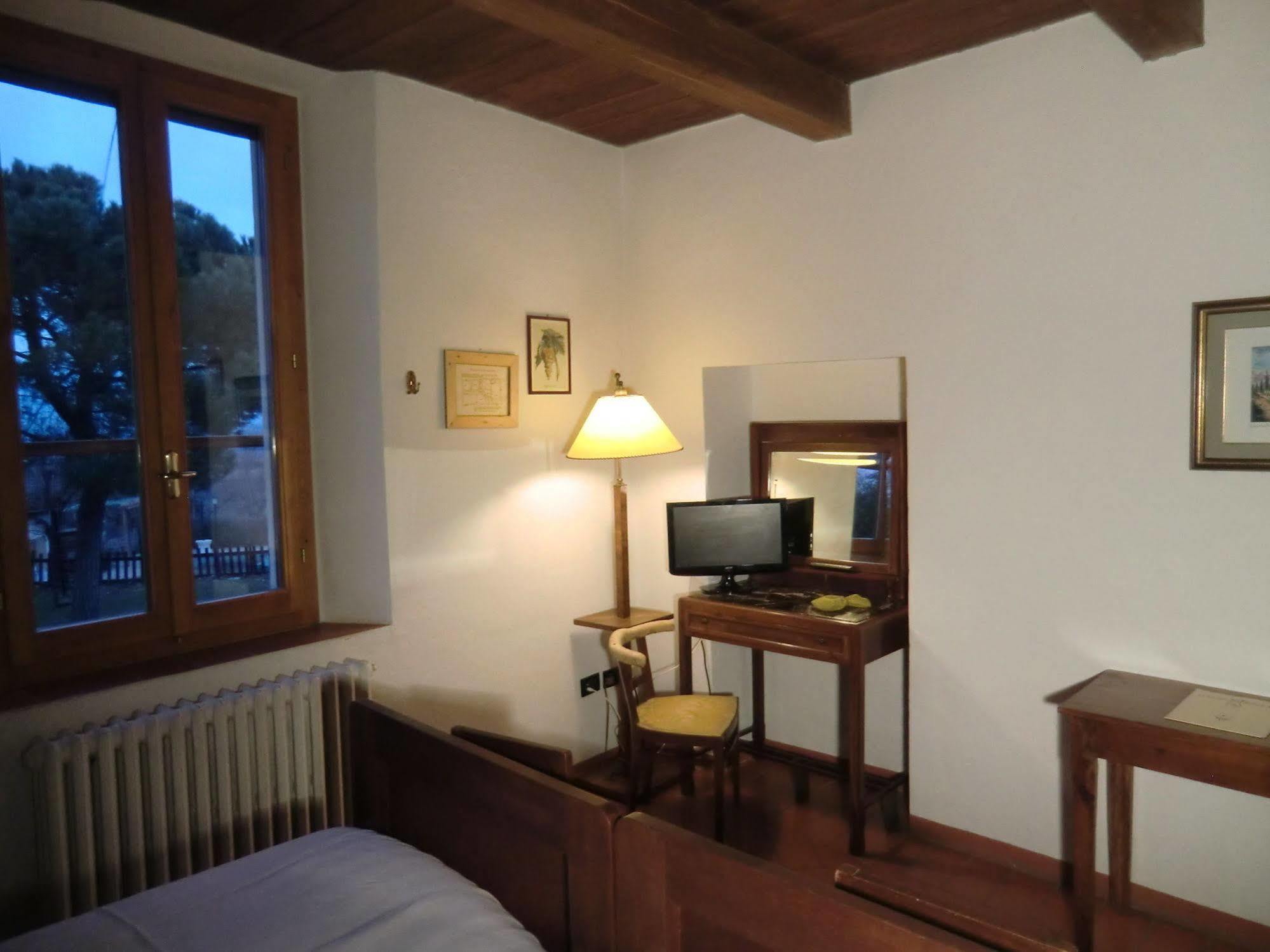 Agriturismo Ca'De'Gatti Фаенца Екстер'єр фото